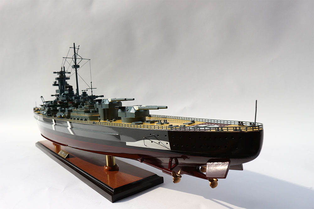 Bismarck Warship Model Boat 17 Bismarck Warship Model (3)