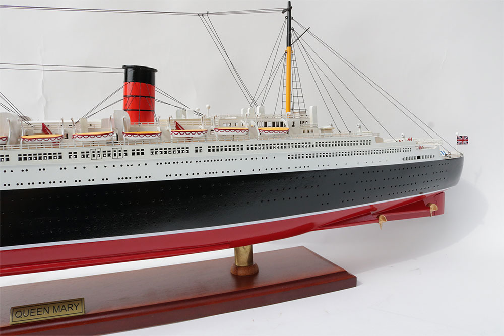 Wooden Ocean Liner Rms Queen Mary Painted Model