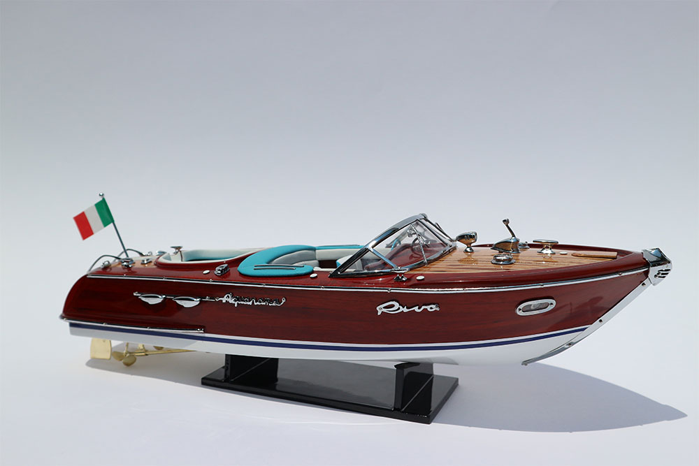 Classic Speed Boat Special Riva Aquarama Model