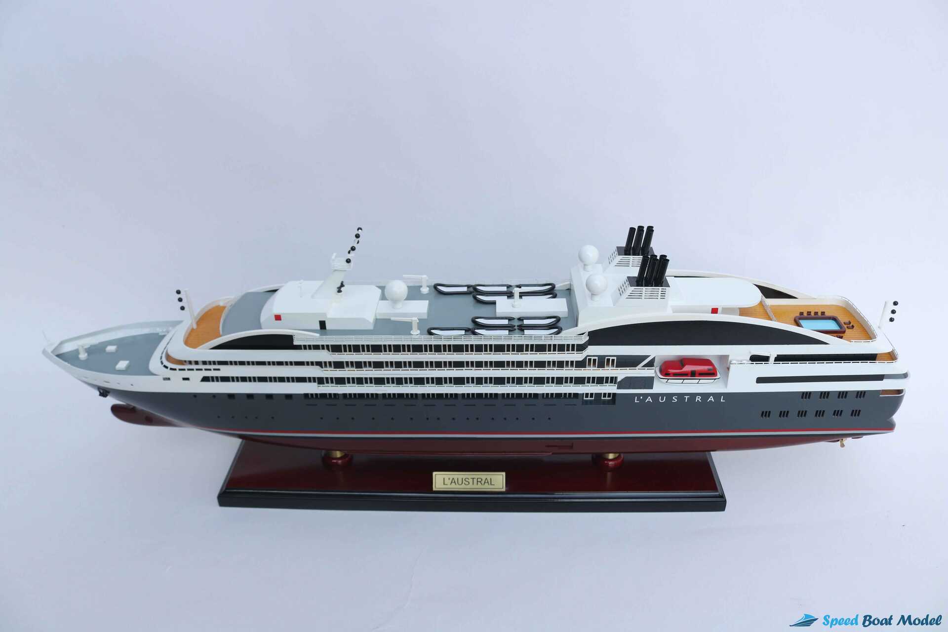 L'Austral Cruise Ship Model 27.9" 10 L’austral Cruise Ship Model (10) Speed Boad Model