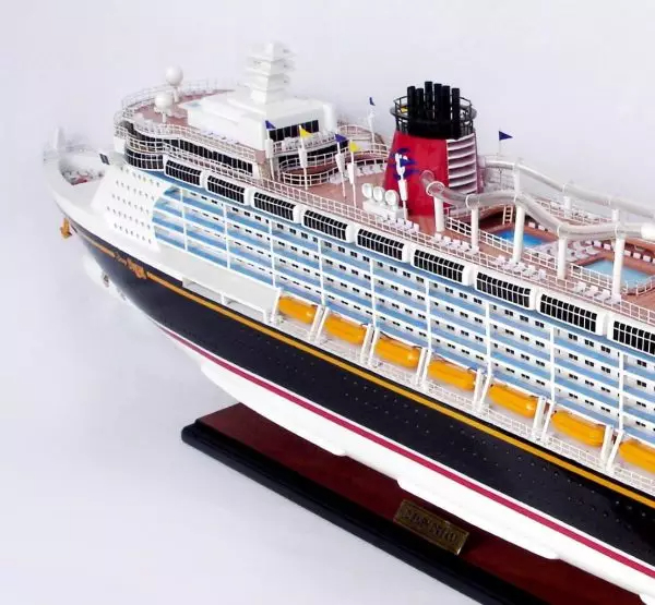 Ocean Liner Disney Dream Model 16 Ocean Liner Disney Dream Model
