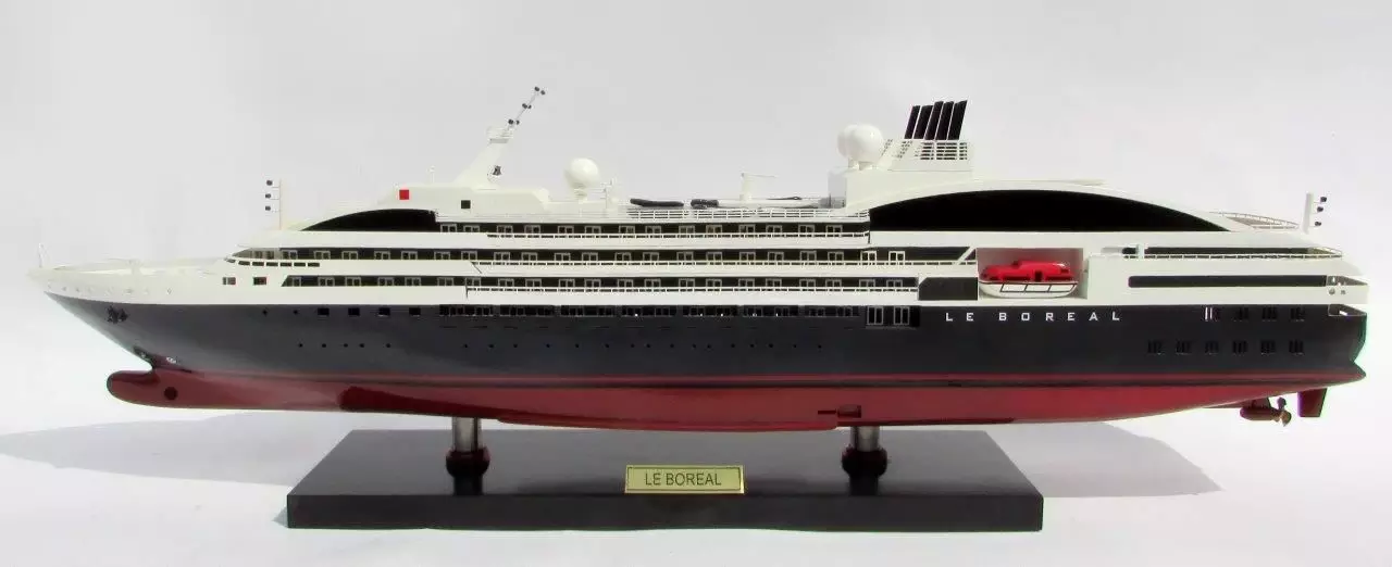 Ocean Liner Le Boreal Model Lenght 71