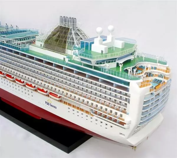 Ocean Liner MS Azura Model Lenght 100 12 Ocean Liner Ms Azura Model Lenght 100 (4)