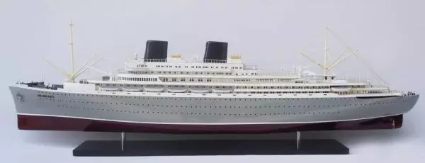 Ocean Liner MS Willem Ruys Model Lenght 95 13 Ocean Liner Ms Willem Ruys Model (3)