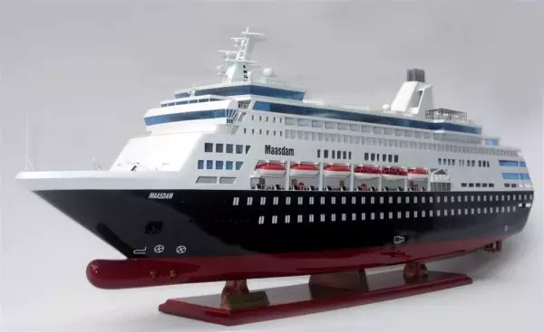 Ocean Liner Maasdam Model Lenght 92 16 Ocean Liner Maasdam Model (1)