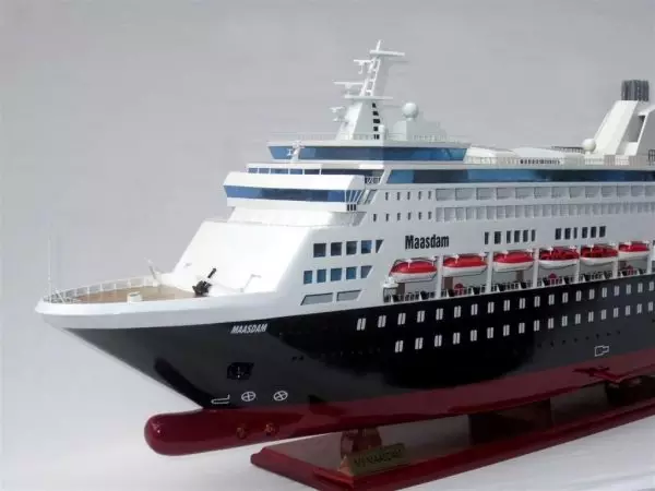 Ocean Liner Maasdam Model Lenght 92 14 Ocean Liner Maasdam Model (4)