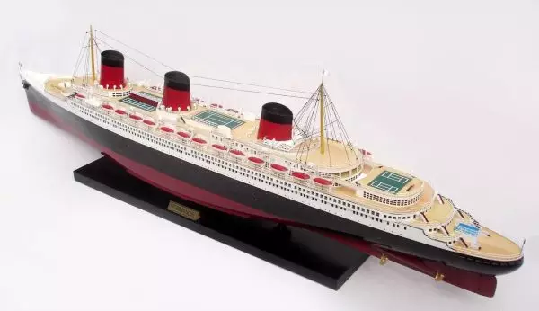 Ocean Liner Normandie Model Lenght 82 14 Ocean Liner Normandie Model (5)