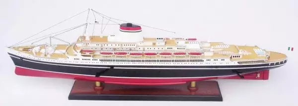 Ocean Liner SS Cristoforo Colombo Model 11 Ocean Liner Ss Cristoforo Colombo Model (4)