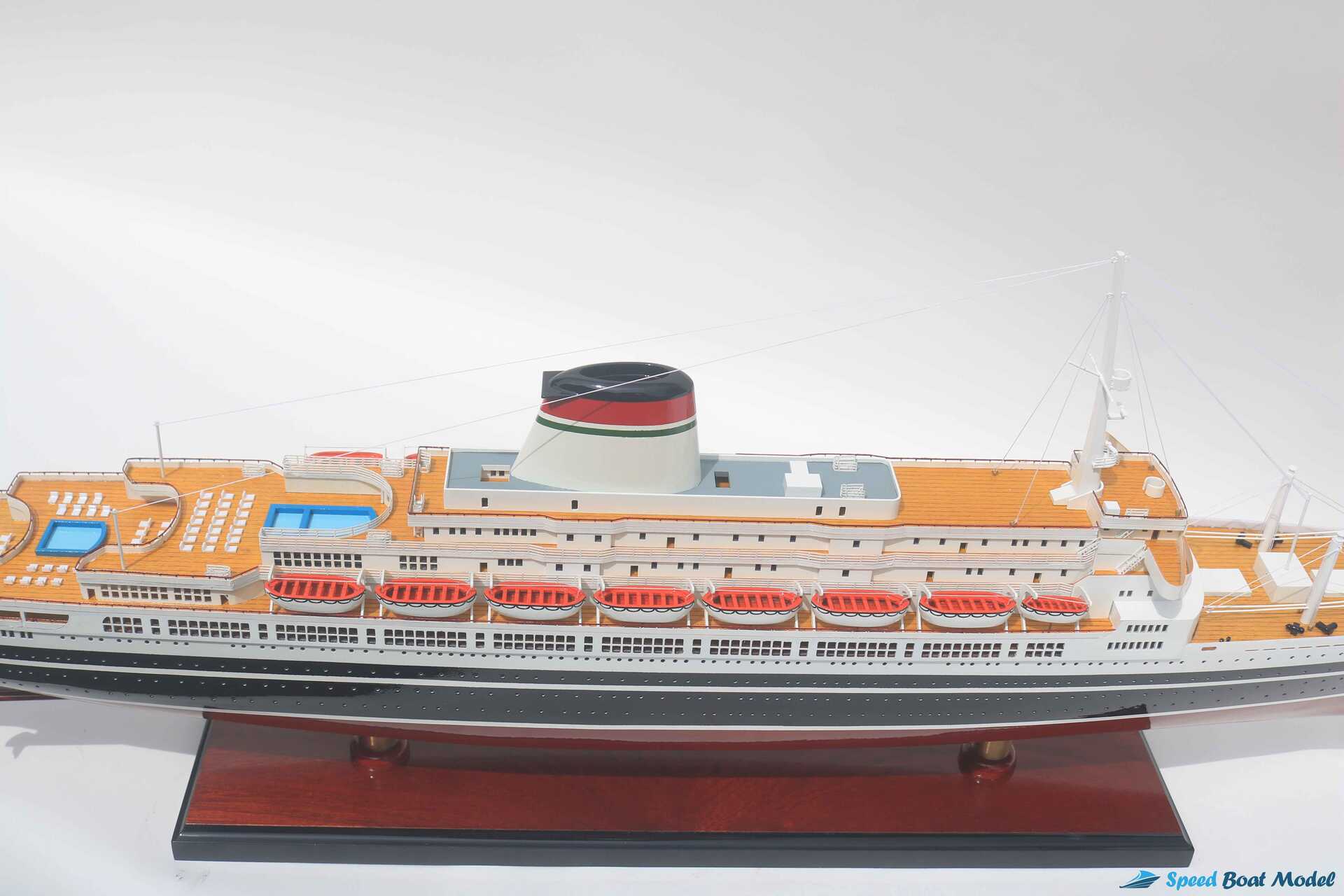 Ss Leonardo Da Vinci Black & Red Hull Ocean Liner Model (6) Speed Boad Model Ss Leonardo Da Vinci Black & Red Hull Ocean Liner Model (6) Speed Boad Model