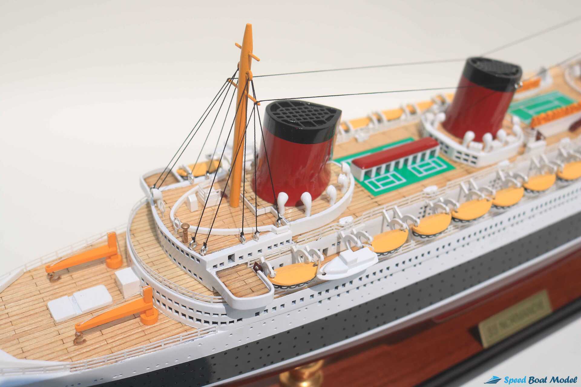 Ss Normandie Cruise Ship Model (2) Speed Boad Model Ss Normandie Cruise Ship Model (2) Speed Boad Model
