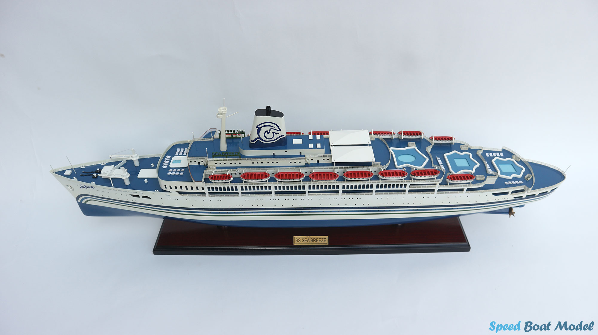 SS Sea Breeze Ocean Liner Model 24"