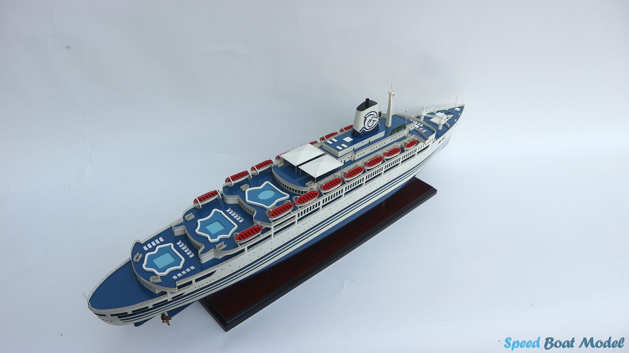 SS Sea Breeze Ocean Liner Model 24"