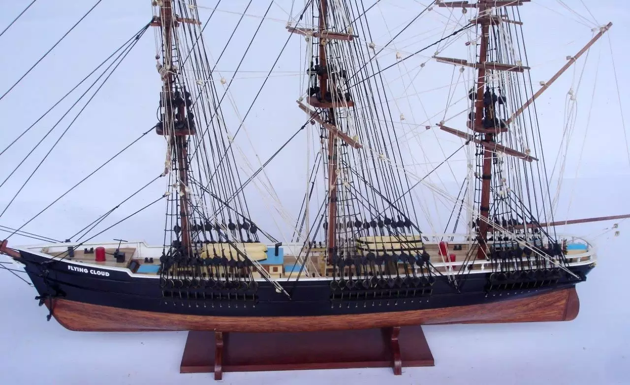 Tall Ship Flying Cloud Model Lenght 72/92 15 Tall Ship Flying Cloud Model (2)