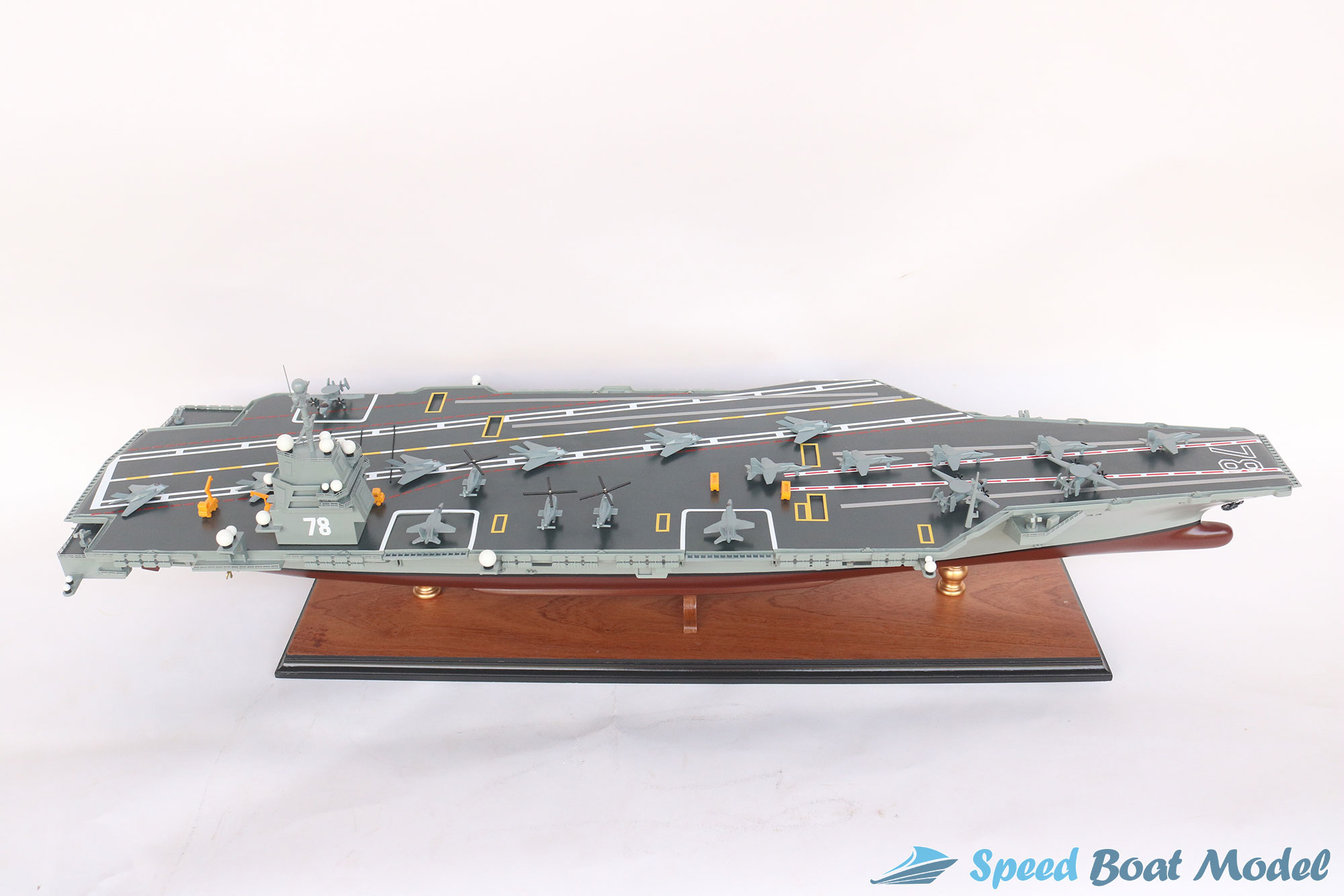 Aircraft Carrier Uss Gerald Ford Warship Model 38
