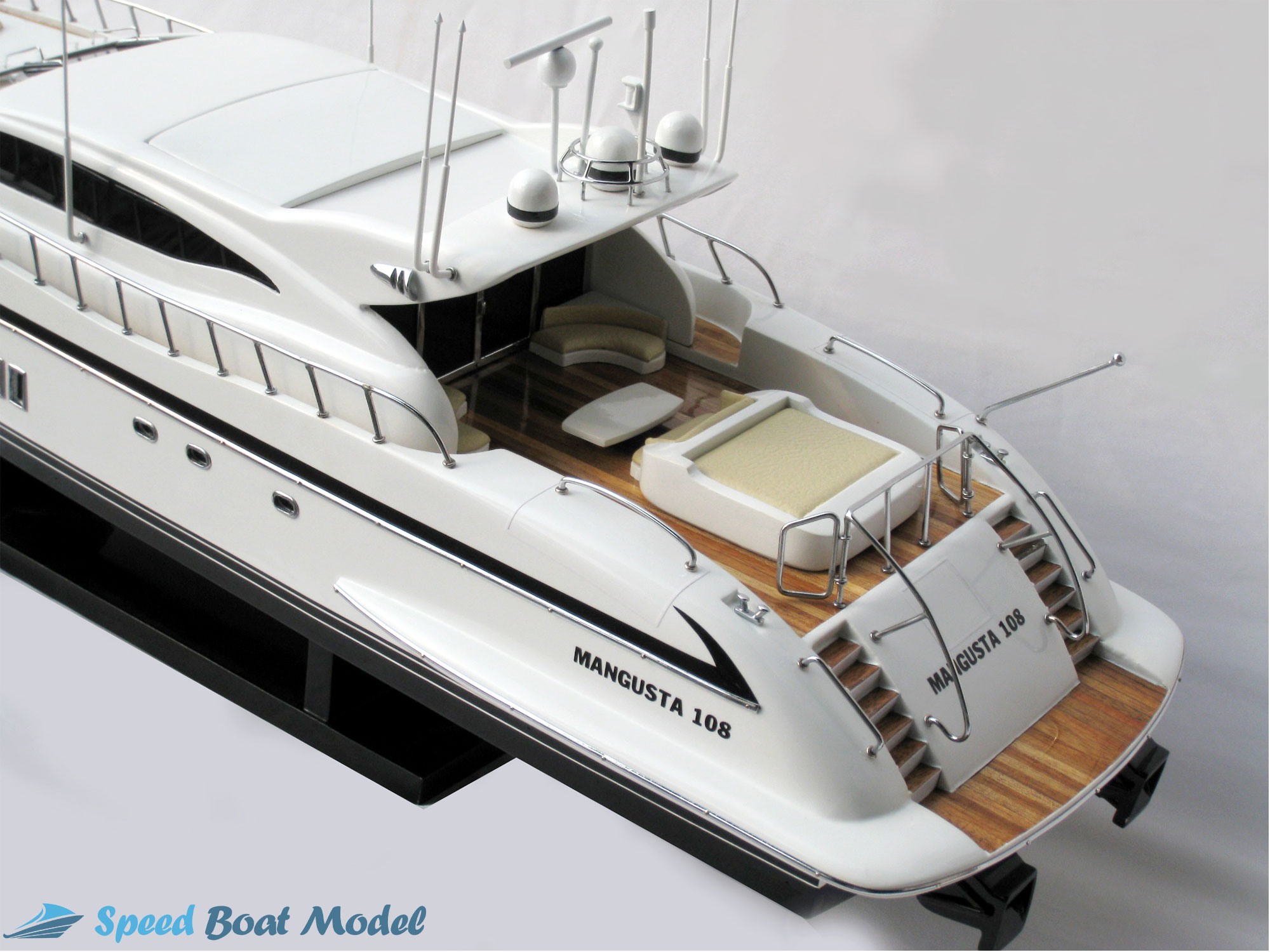 Mangusta 108 (white Hull) Modern Yacht Model 34.2