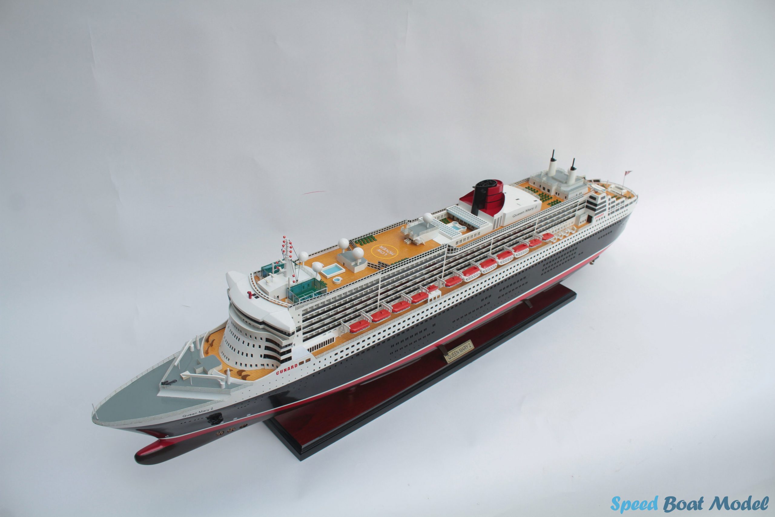 Queen Mary 2 Special Edition Ocean Liners Model 16 Queen Mary 2 Special Edition Ocean Liners Model