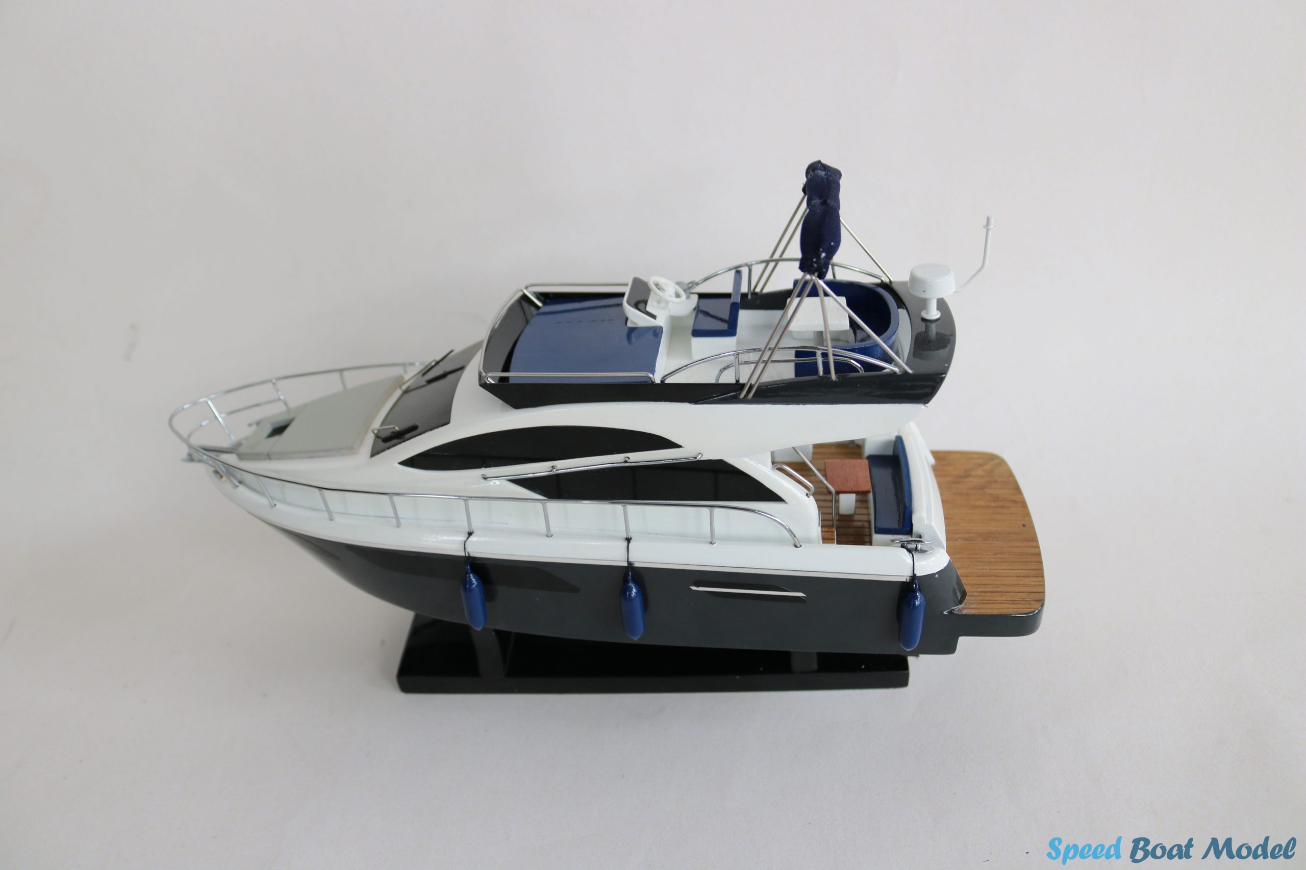 Rodman Muse 44 Modern Yacht Model 12