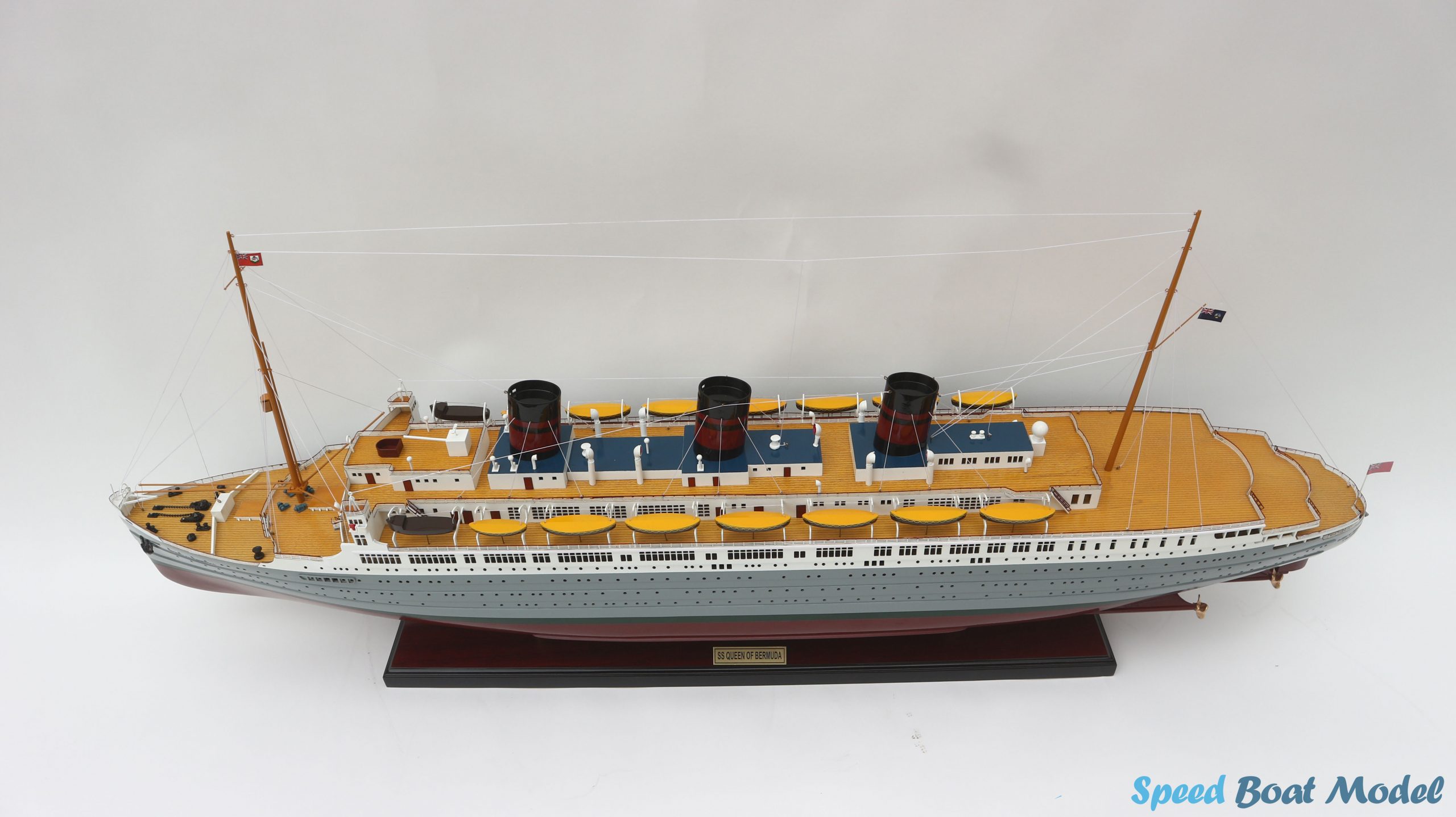 Ss Queen Of Bermuda Cruise Ship Model 39.3