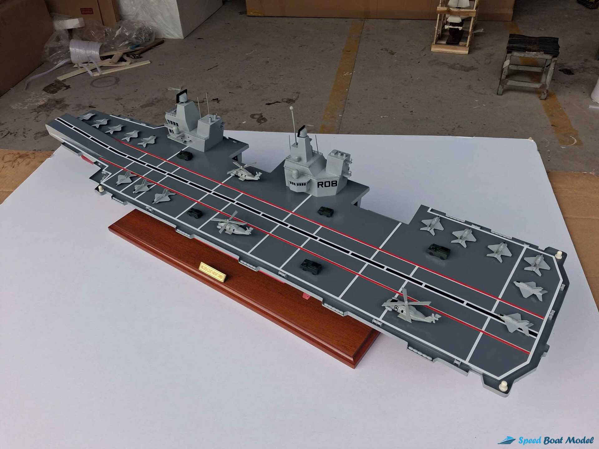 Hms Queen Elizabeth Aircraft Carrier Model Ship 39.3 (option 2) (1) Speed Boad Model