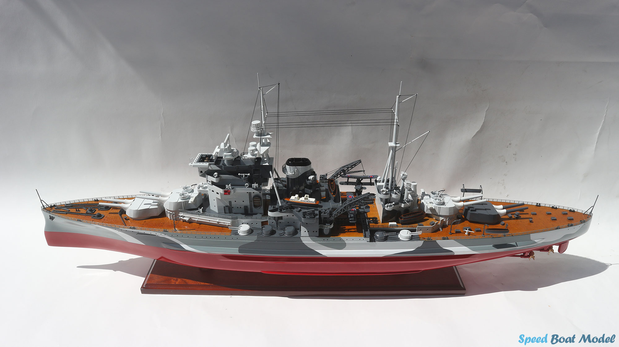Hms Queen Elizabeth Warship Model 39.3