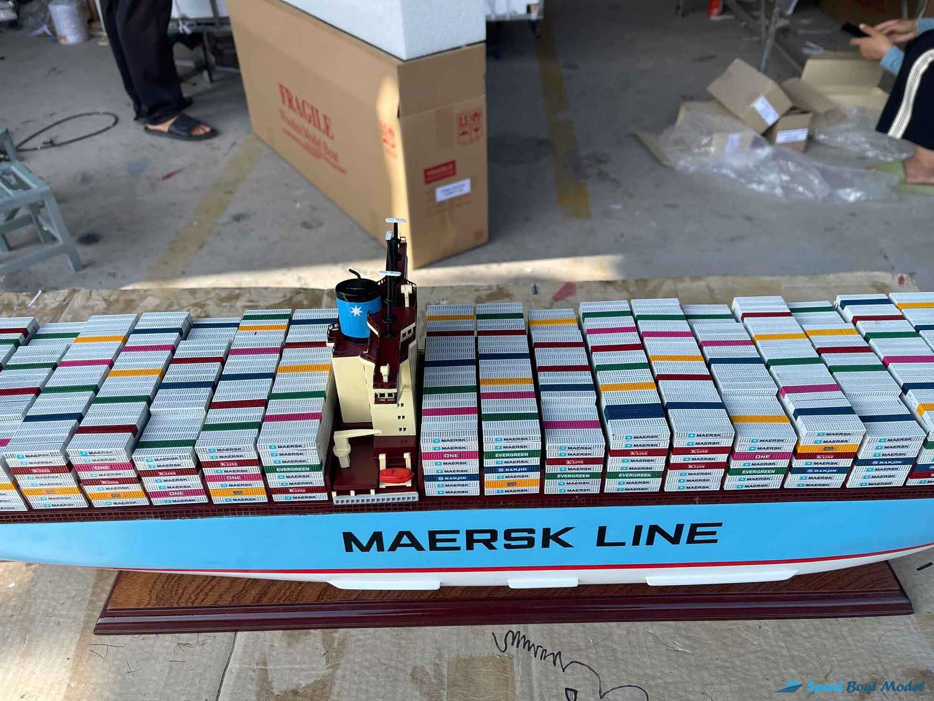 Emma Maersk Commercial Ship Model (8) Speed Boad Model Emma Maersk Commercial Ship Model (8) Speed Boad Model