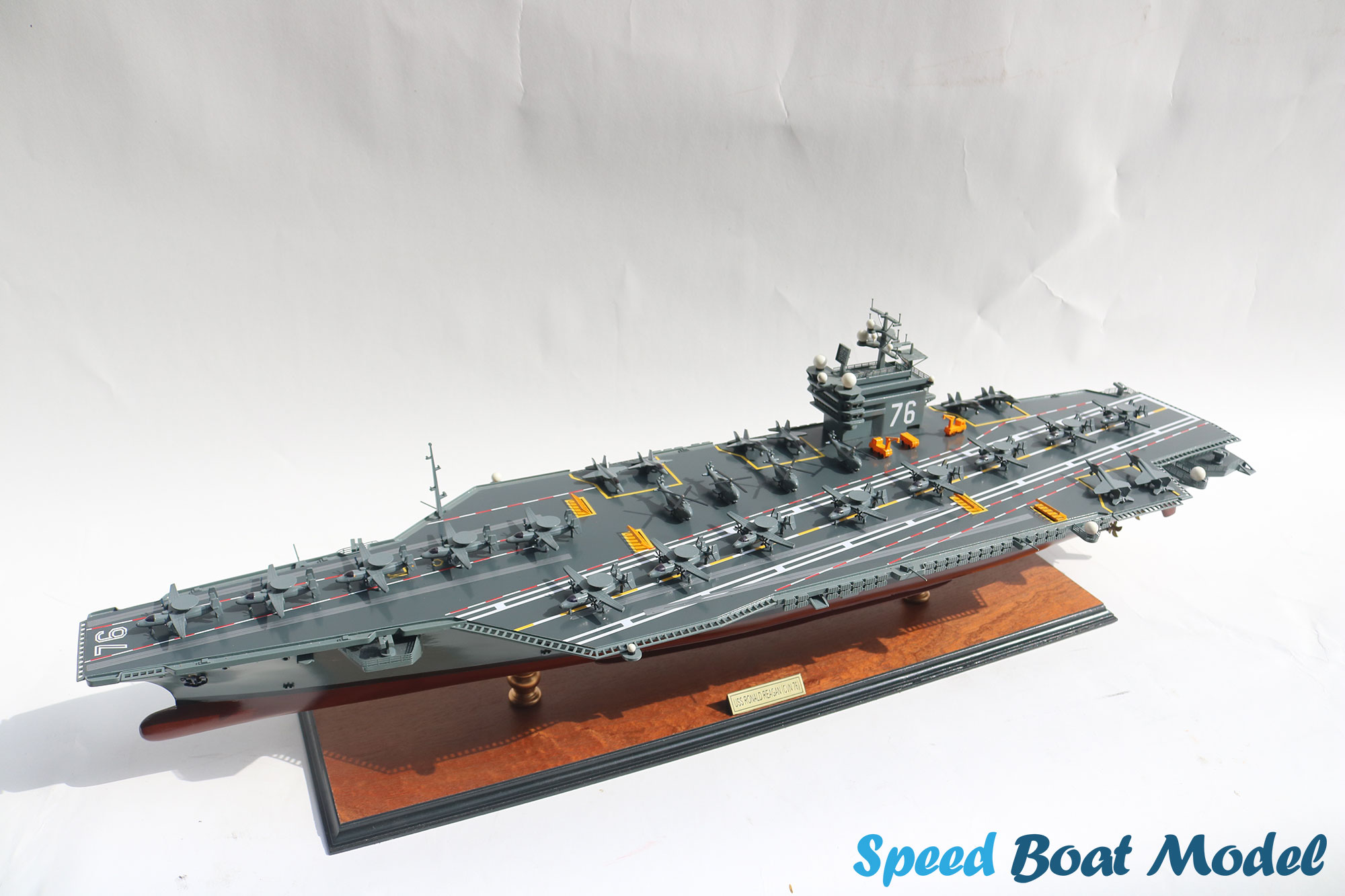 Aircraft Carrier Uss Ronald Reagan Battleship Model 36.2