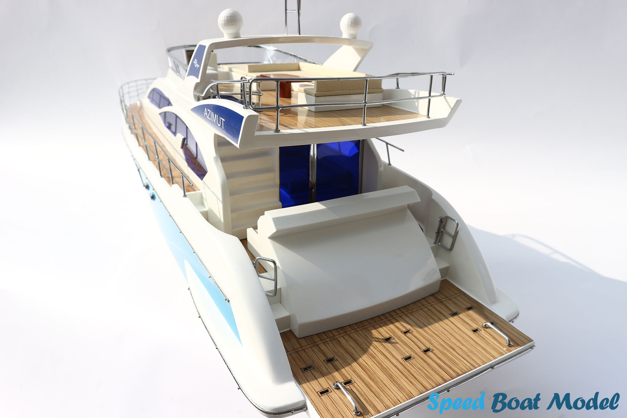 Azimut 64 Flybridge Blue Hull Modern Yacht Model 34.6"