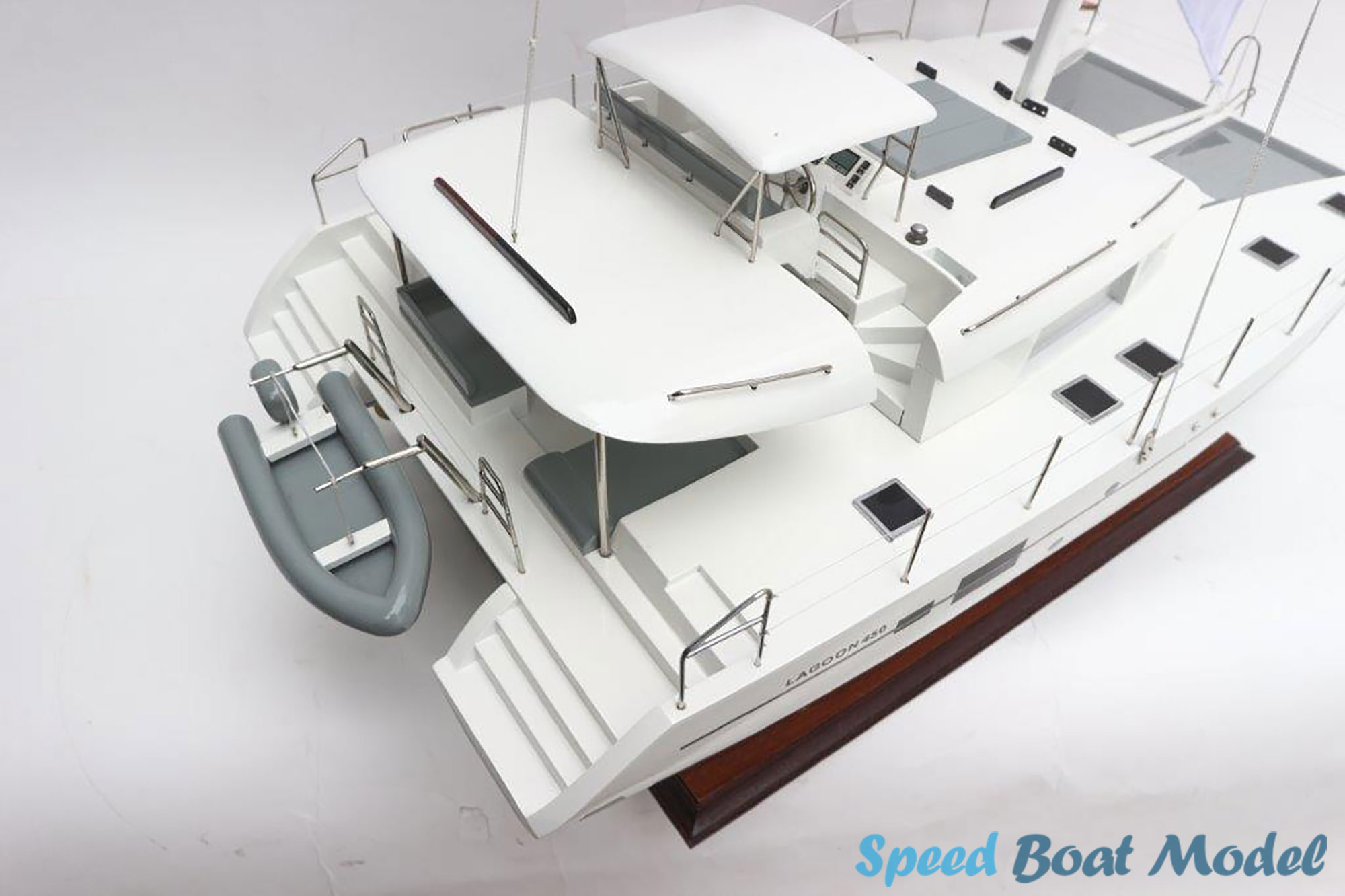 Lagoon 450f Catamaran Modern Yacht Model 27.5