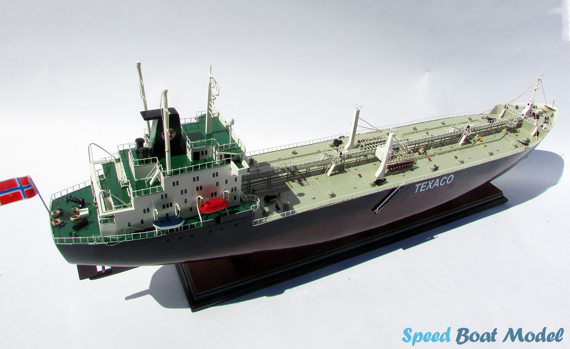 Texaco Bergen Commercial Ship Model 31.5"