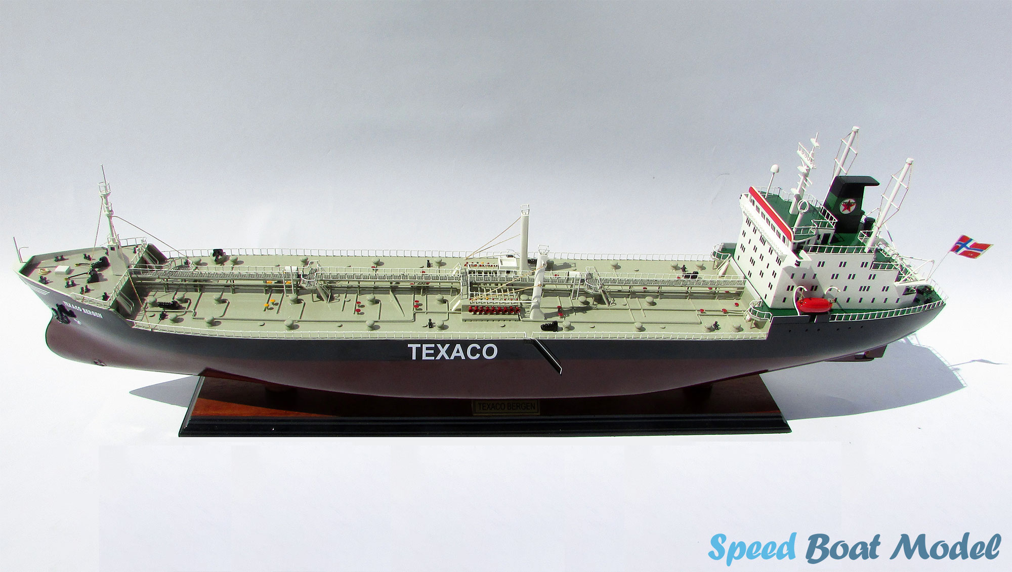 Texaco Bergen Commercial Ship Model 31.5" 18 Texaco Bergen Commercial Ship Model 31.5