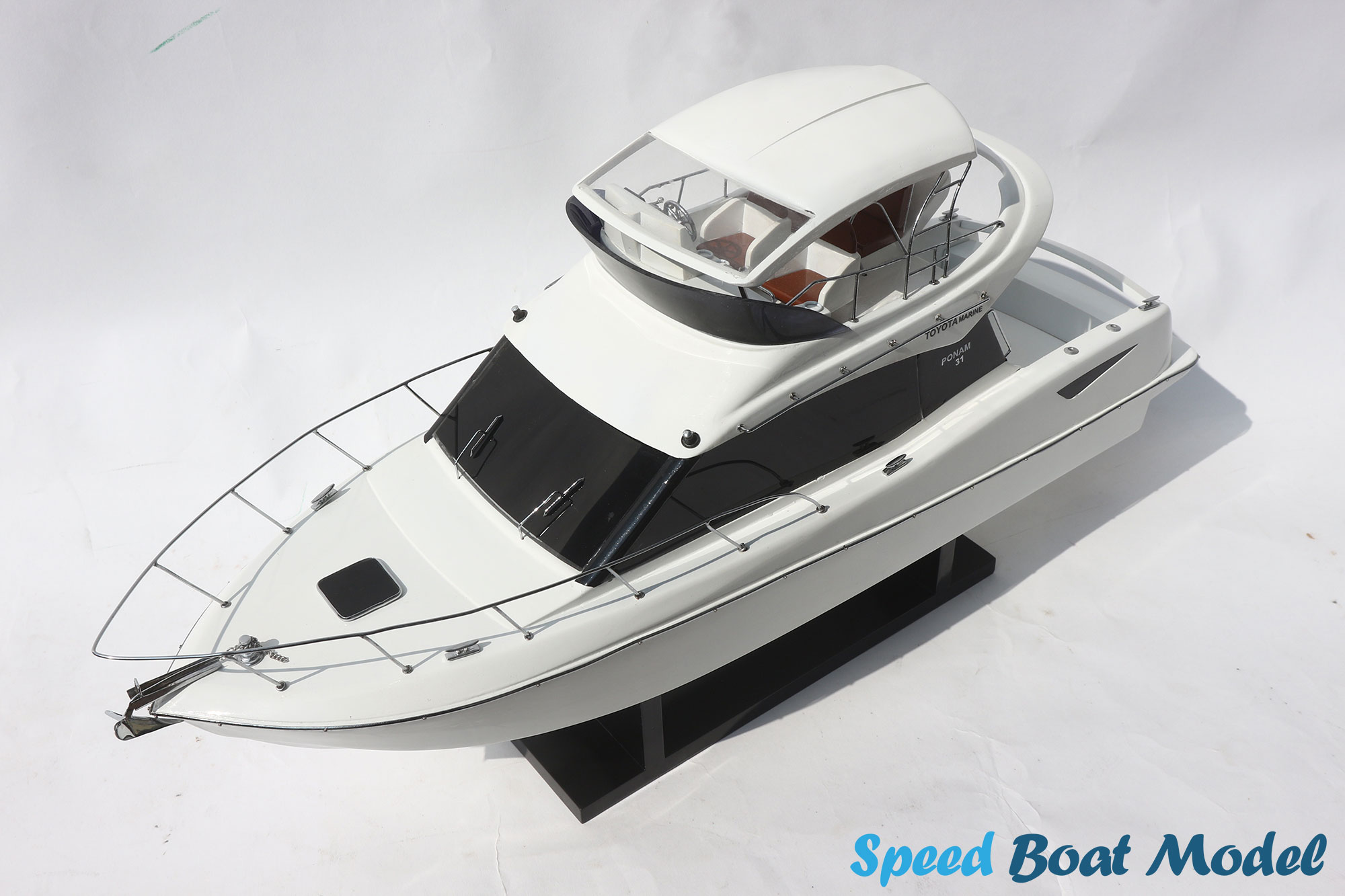 Toyota Ponam 31 With Toma Awning Modern Yacht Model 24.4