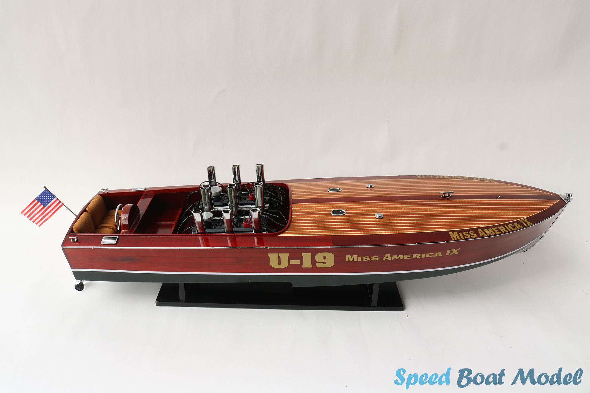 Miss America Ix Speed Boat Model 31.5