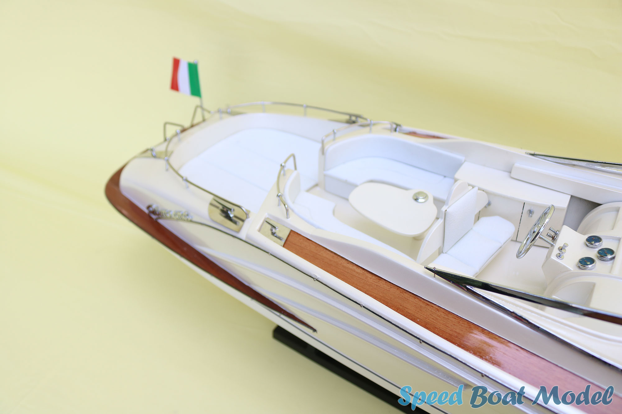Riva Rivarama White Pearl Painted Speed Boat Model 35.4" - Rivarama 44