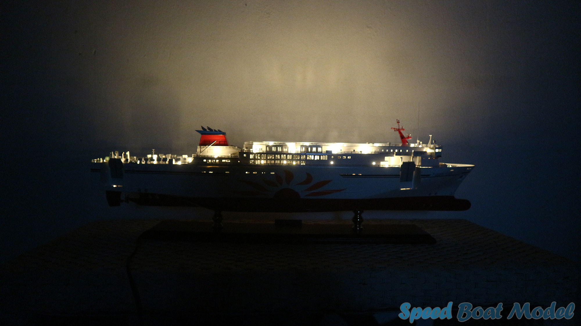Sunflower Sapporo & Sunflower Furano Boat Model With Light 31.5" 20 Sunflower Sapporo & Sunflower Furano Boat Model With Light 31 (5)