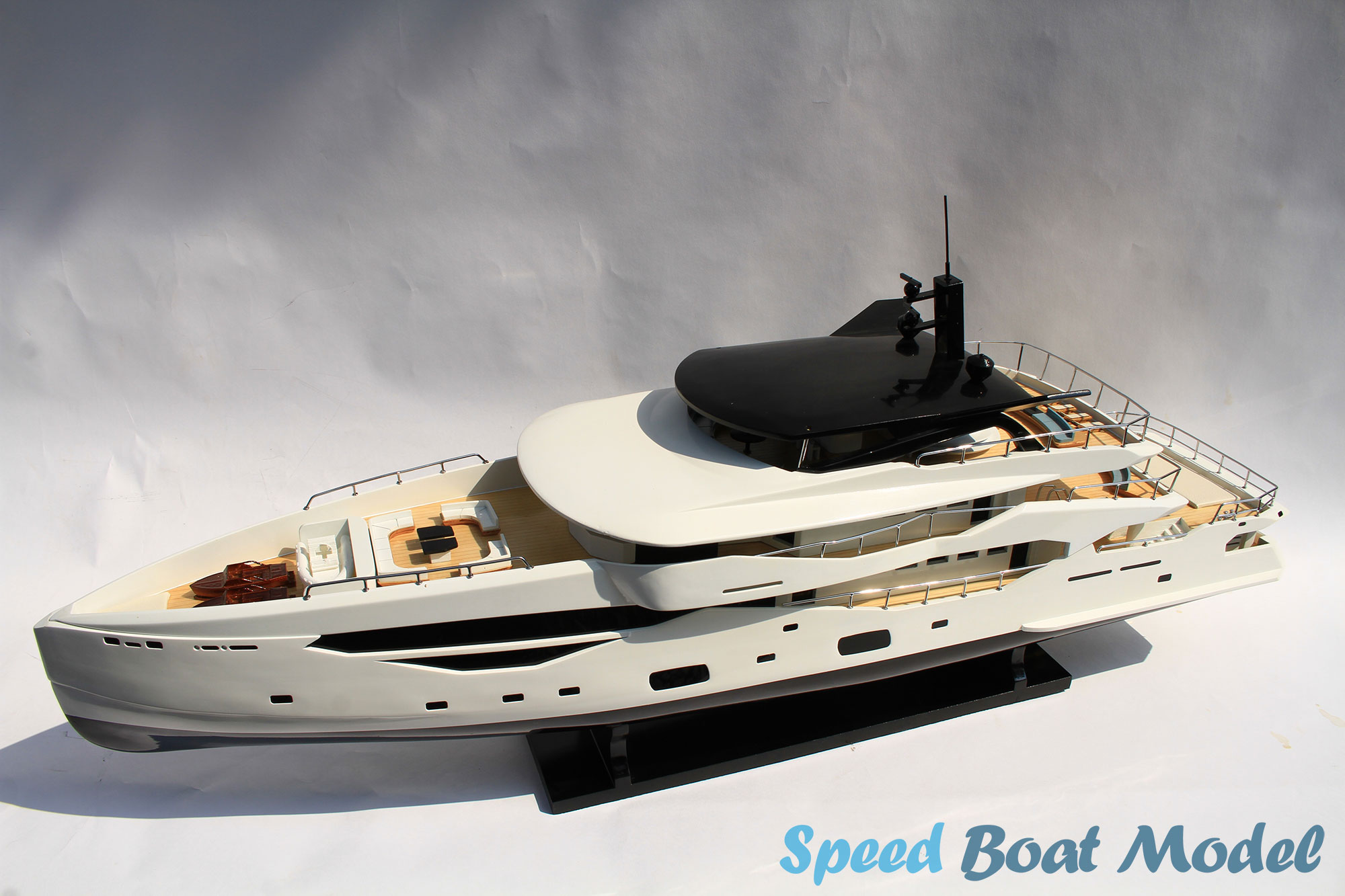 Sunseeker 161 Modern Yacht Model 39.3" 22 Sunseeker 161 Modern Yacht Model 39.3