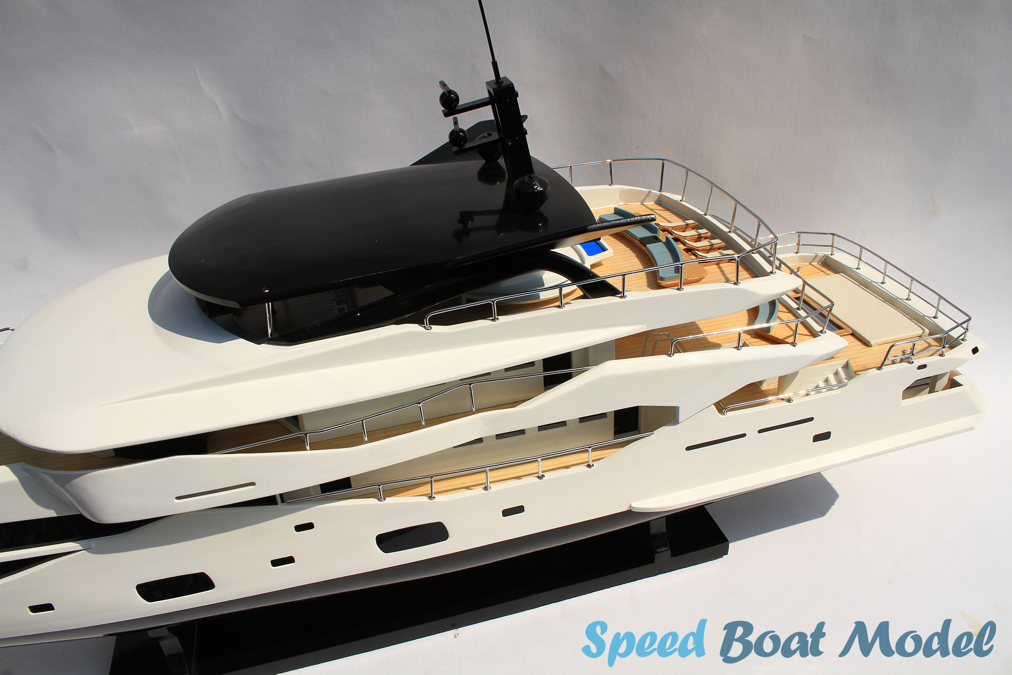 Sunseeker 161 Modern Yacht Model 39.3" 24 Sunseeker 161 Modern Yacht Model 39.3