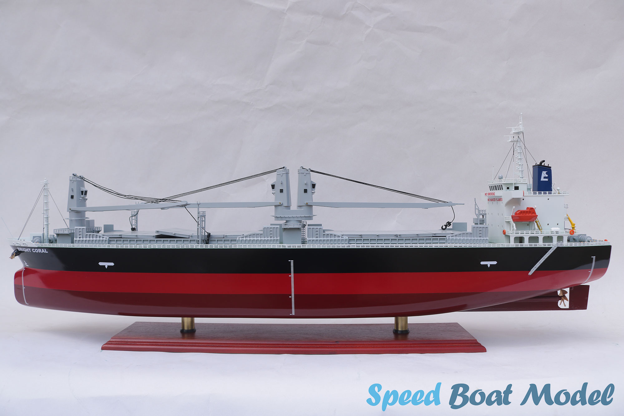 Bright Coral Commercial Ship Model 39.3