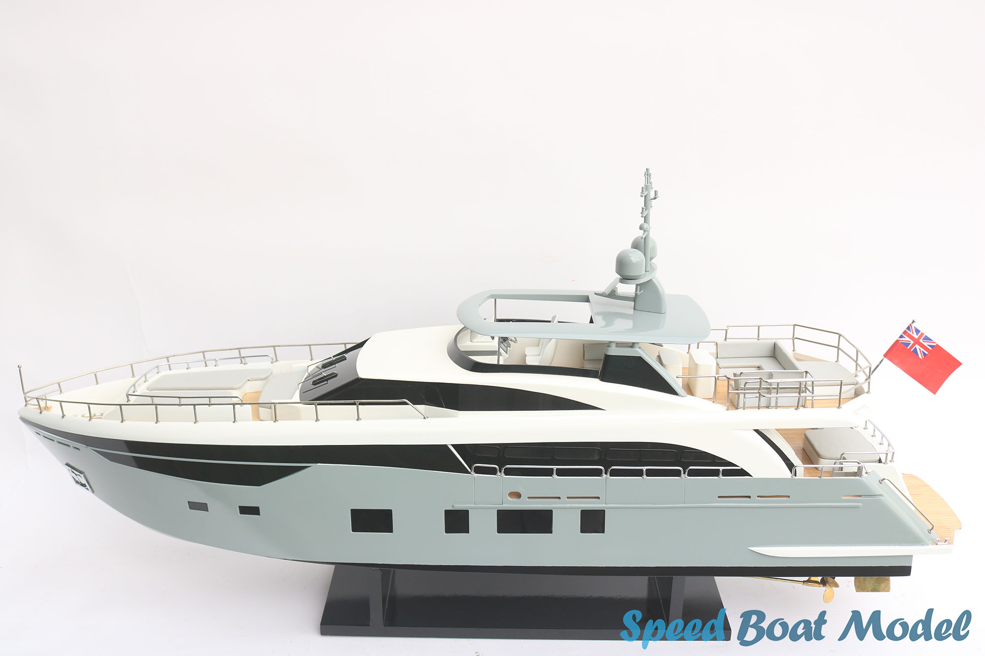 Princess 35m (Grey) Modern Yacht Model 37" 25 Princess 35m (grey) Modern Yacht Model 37