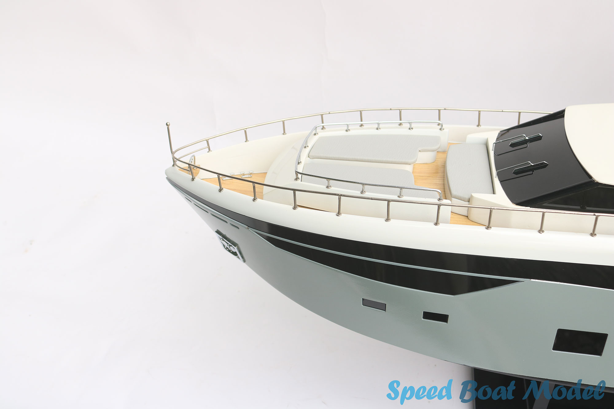 Princess 35m (Grey) Modern Yacht Model 37" 26 Princess 35m (grey) Modern Yacht Model 37