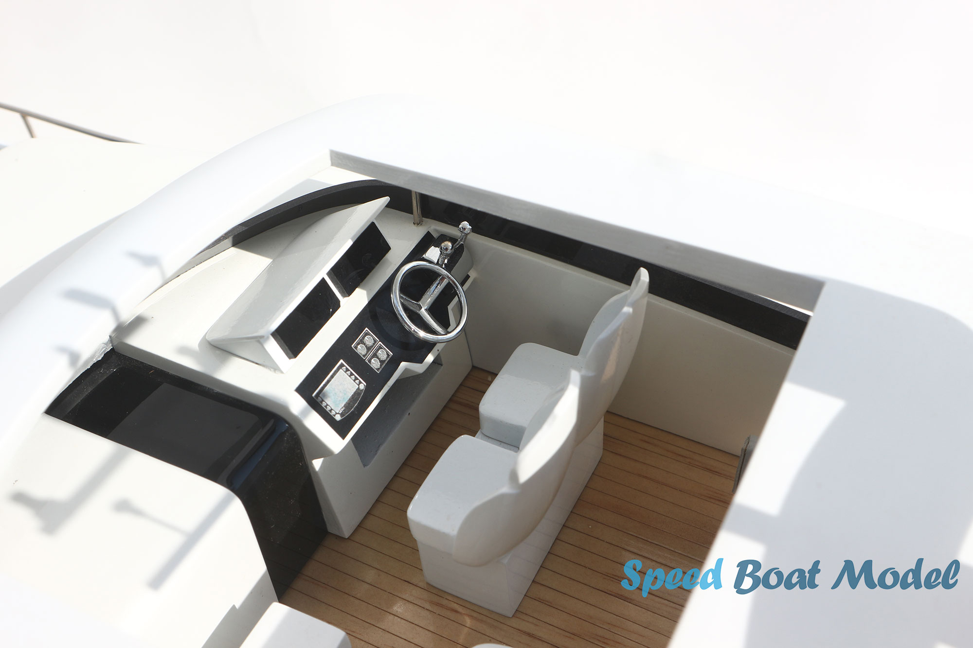 Princess 35m (White) Modern Yacht Model 37" 37 Princess 35m (white) Modern Yacht Model 37