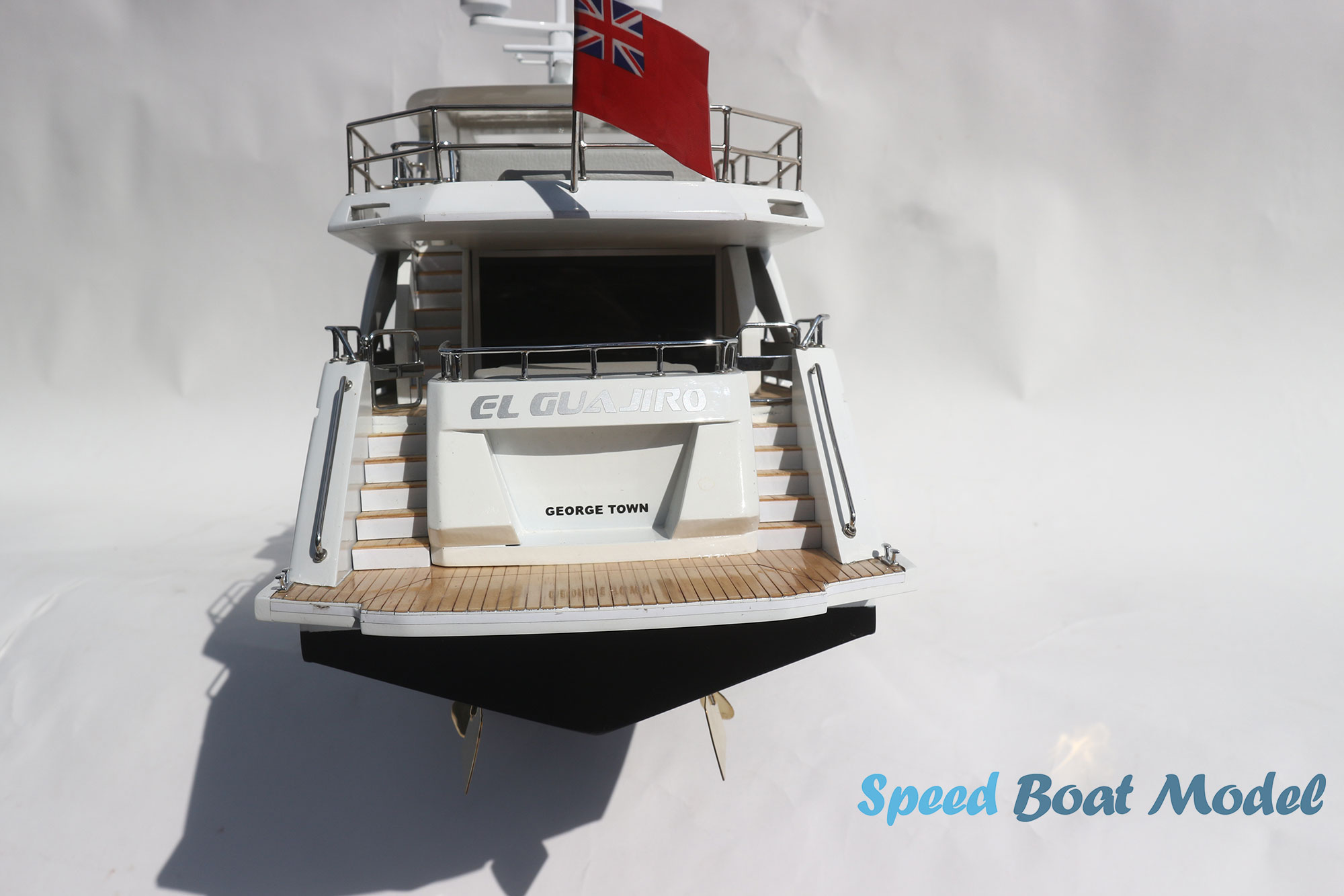 Princess 35m (White) Modern Yacht Model 37" 38 Princess 35m (white) Modern Yacht Model 37
