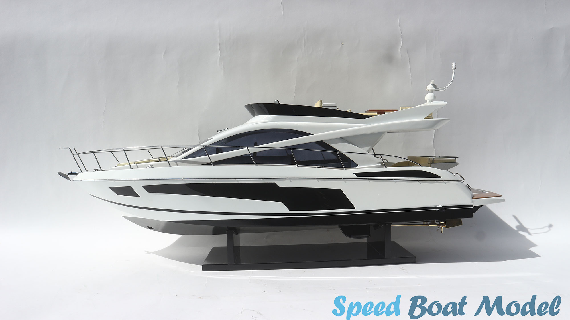 Sunseeker 55 Modern Yacht Model 34.2"