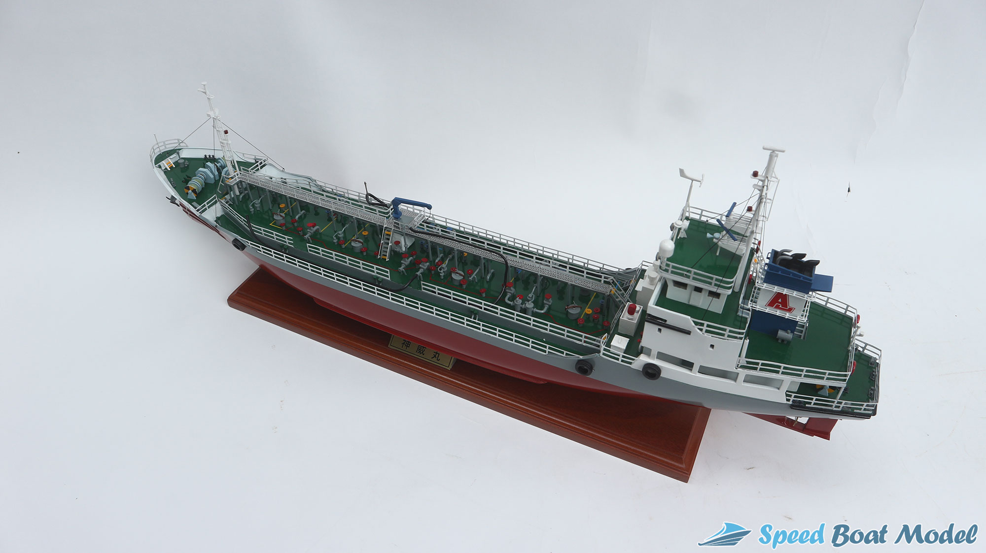 Kamui Maru Commercial Ship Model 25.5"