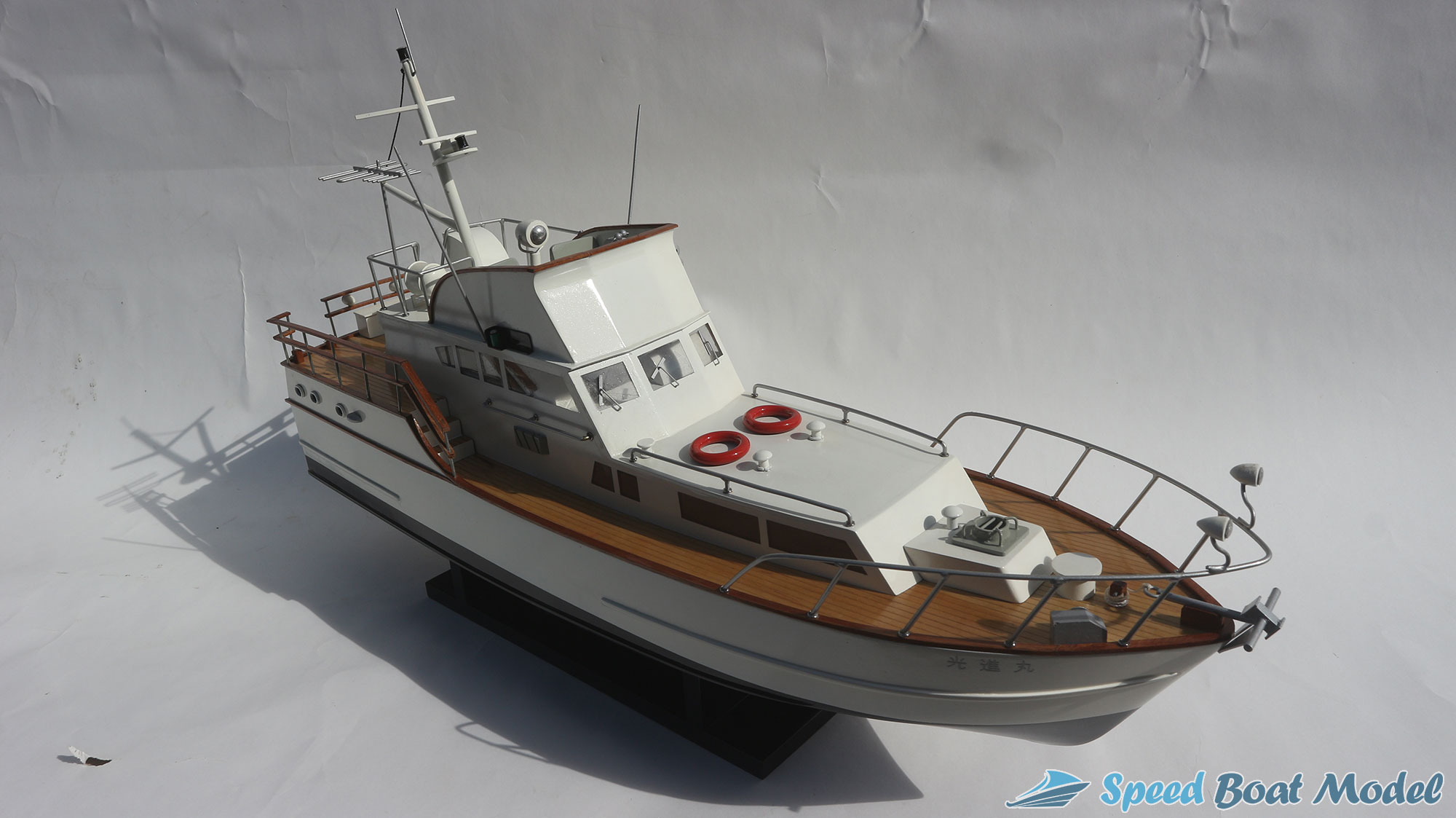 Koushin-maru-modern-yacht-model-(10)