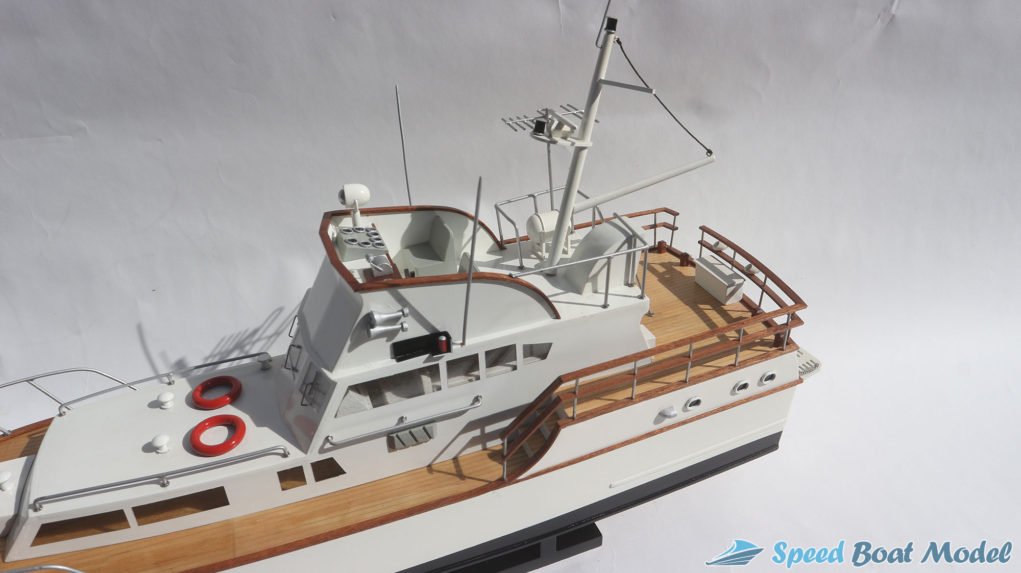Koushin-maru-modern-yacht-model-(4)