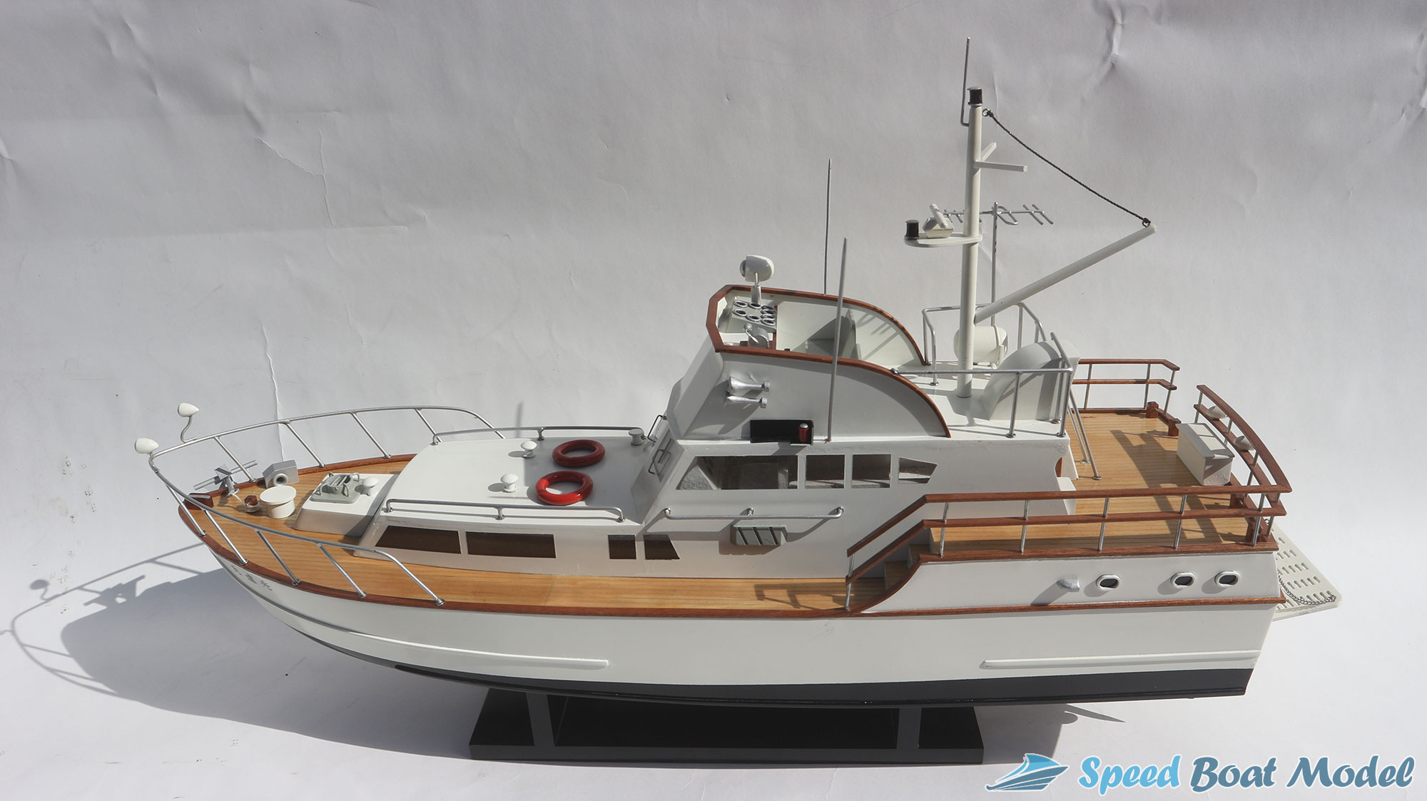 Koushin-maru-modern-yacht-model-(5)