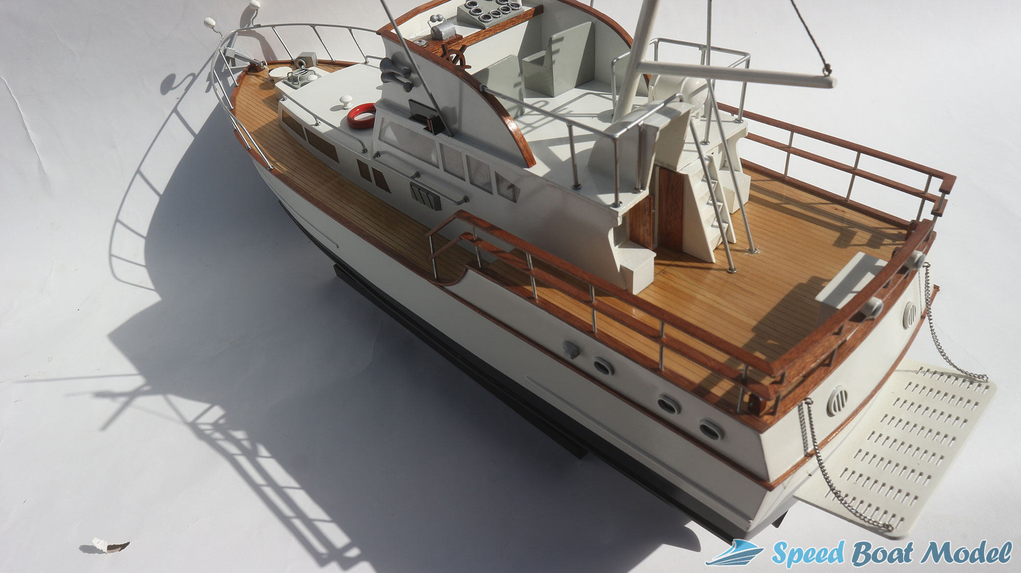 Koushin-maru-modern-yacht-model-(8)