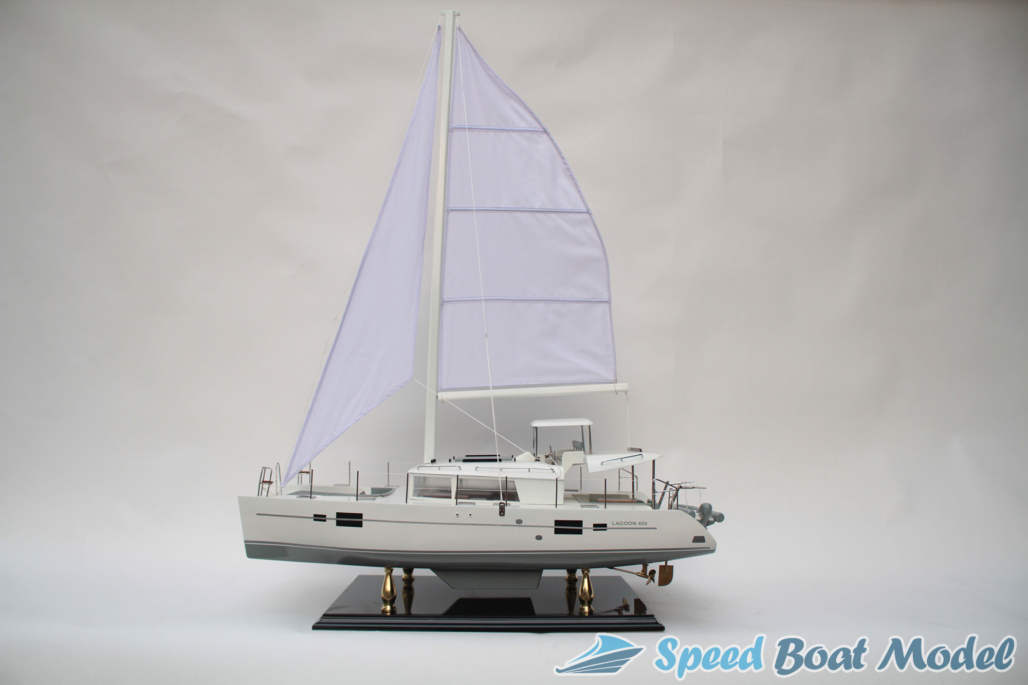 Lagoon Modern Yacht Model 27.5"