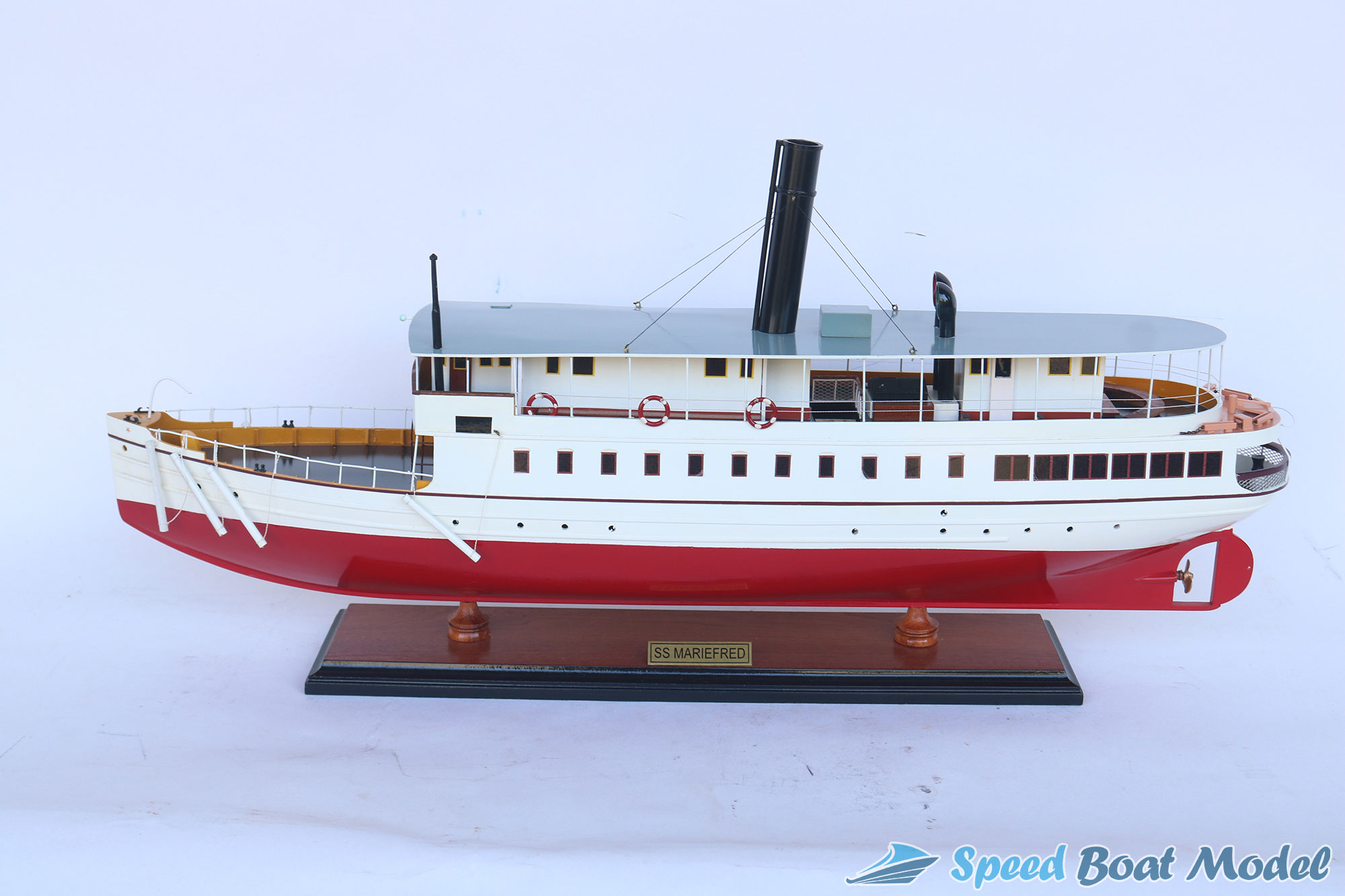 Mariefred Steam Cruise Liner Model 27.5