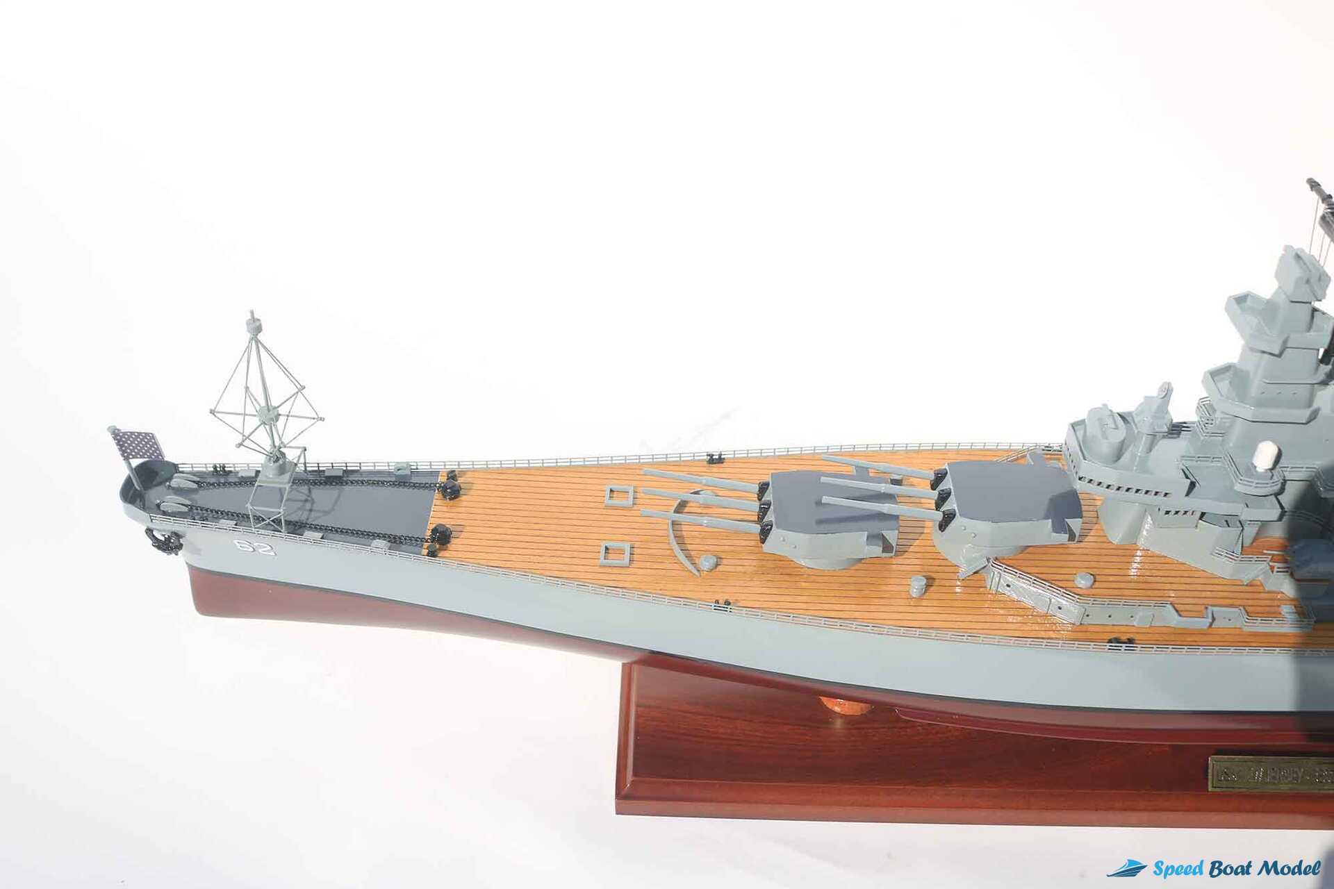 Uss New Jersey (bb-62) Battleship Model (12) Speed Boad Model Uss New Jersey (bb-62) Battleship Model (12) Speed Boad Model